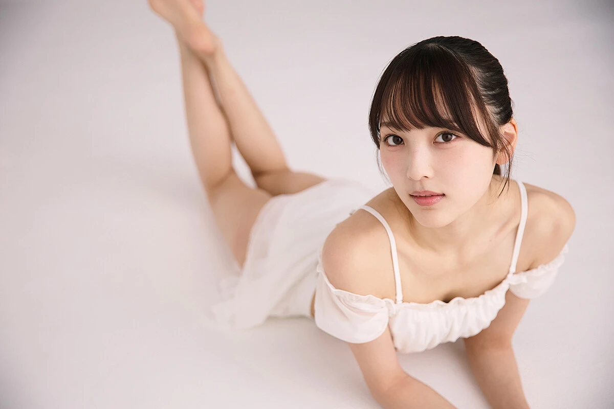 グラビア界No.1の高身長!? 175cmのモデル系アイドル・中村みずき「20代になっても身長が伸び続けている気がします!」